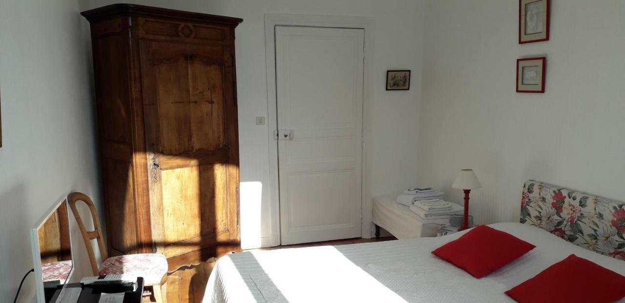Chambre D'Hotes Marchand Angers Buitenkant foto